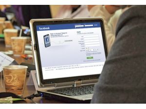 8 bin kişi Facebook adresini sigortalattı