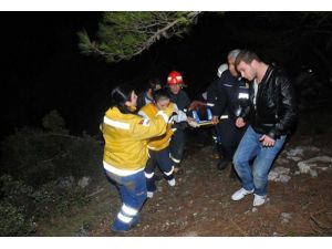 Uçuruma devrilen otomobilden polisi aradı