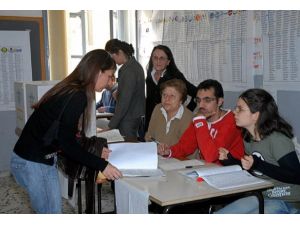 50 milyon İtalyan oy kullanacak