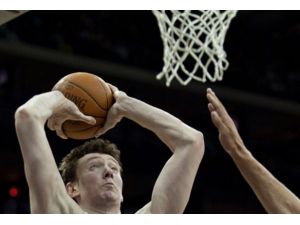 Ömer Aşık "double-double" yaptı