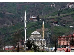 Yeni minare eskisinden uzun oldu