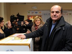 Bersani önde gidiyor