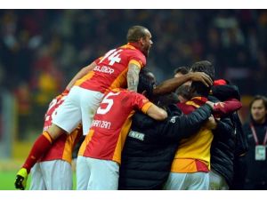 Aslan Arena'da kükredi