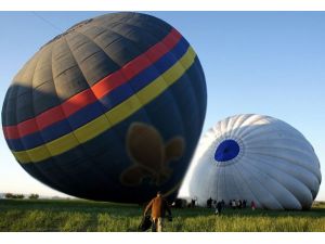 Balon havada yandı