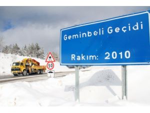 Geminbeli Geçidi'ne 4 bin 200 metrelik tünel