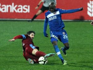 Fırtına yarı finalde