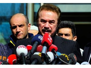 Sanatçı dostlarından Müslüm Gürses'e ziyaret 