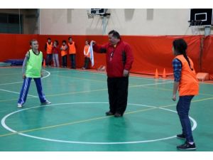 "Dedemin oyunları" bilgisayar oyunlarına karşı