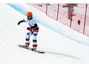 Yarışlara hava muhalefeti