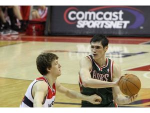 Son gülen İlyasova oldu