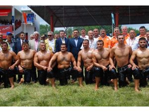 Yerlikaya Kırkpınar'a el atıyor