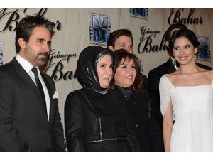 "Gelmeyen Bahar" filminin galasına katıldı