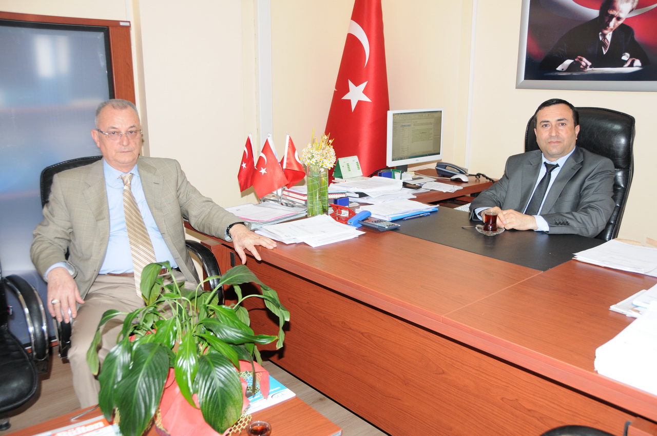 Başkan Ünlü Armutalan'a Taşınan SGK Müdürlüğünü Ziyaret Etti