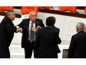 TBMM Genel Kurulu'nda gerginlik
