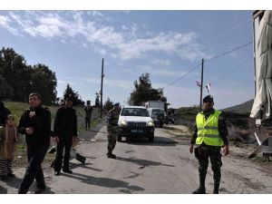BM askerleri Golan Tepeleri'nde gözaltında