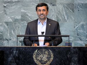 Chavez'in cenaze törenine katılacak