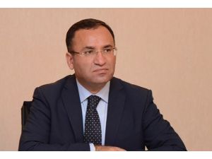 Camiye portre asılması söz konusu değil