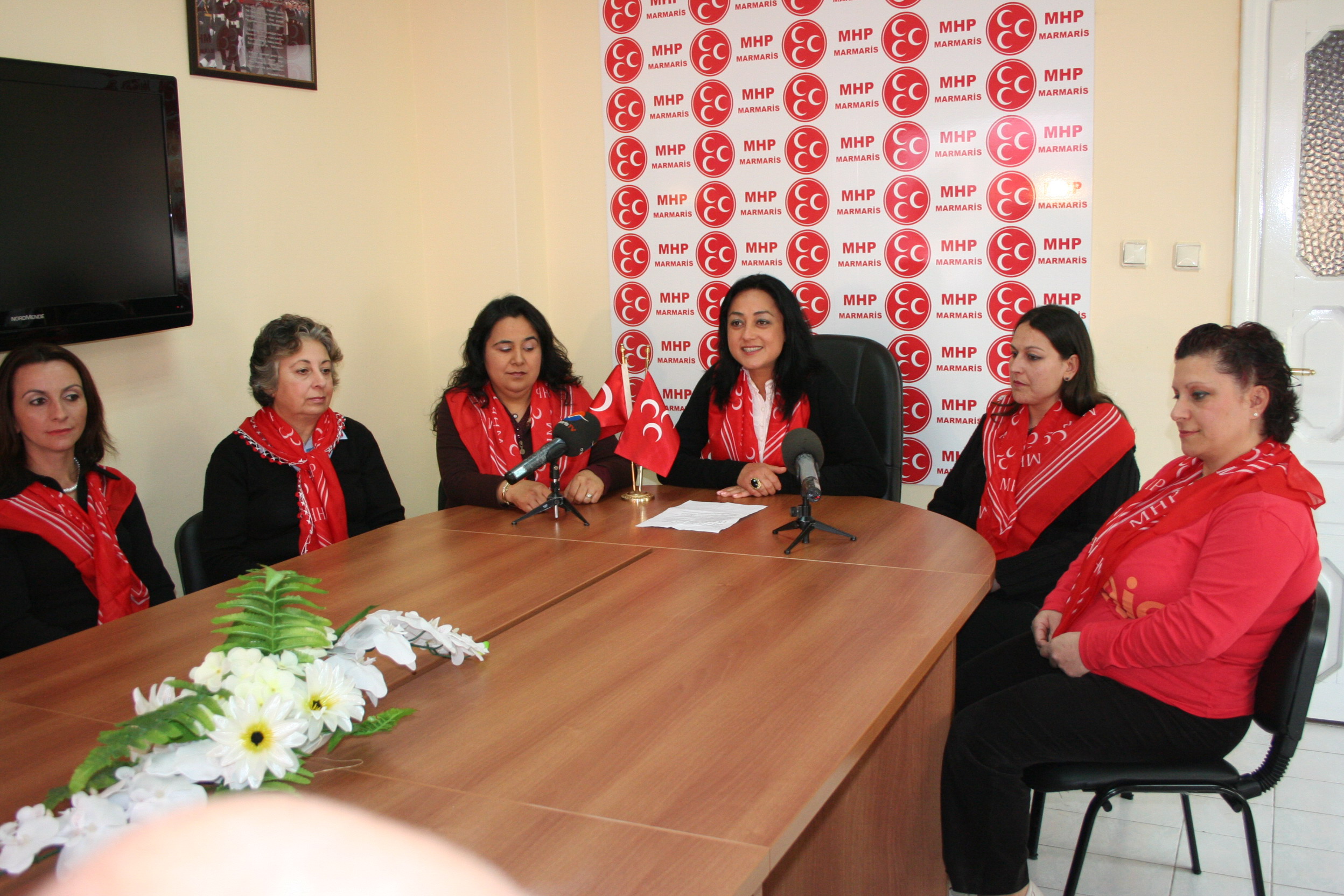 MHP’den kadınlardan 8 Mart açıklaması