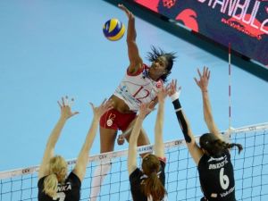 Vakıfbank finale yükseldi