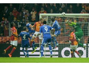 Schalke maçına İsveçli hakem