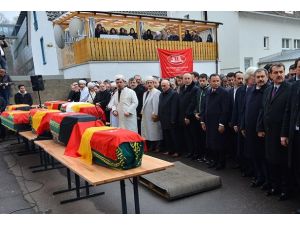 Yangında ölenler için cenaze namazı kılındı