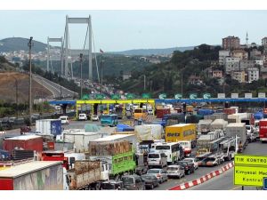 Köprü ve otoyollardan 115 milyon lira geçti