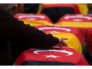 Yangın kurbanları son yolculuklarına uğurlanıyor