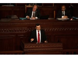 Tunus'ta hükümete güvenoyu