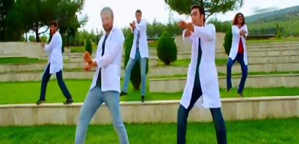 Marmaris'te Milli Eğitim Müdürlüğü'nün "Gangnam Style" İle Obezite Mücadelesi