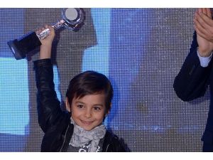 Çocuk oyuncular yönetmelikle korunacak