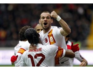 Lider Galatasaray kayıpsız döndü
