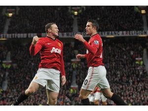 ManU arayı açıyor