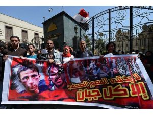 Foto muhabirlerinden polis şiddetine protesto