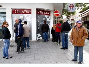 Güney Kıbrıs'ın parası kalmadı
