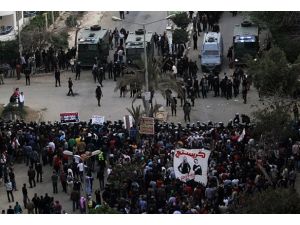 Mursi'nin evi kuşatıldı