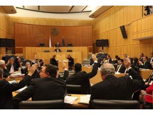 Güney Kıbrıs'ta IMF krizi