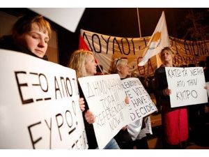 Lefkoşa'da AB karşıtı gösteri