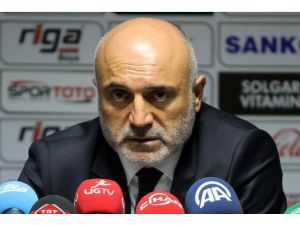 Gücünü sevgiden alıyor