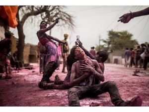 Renklerin festivali başladı