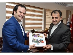 D-8 Genel Sekreteri Musavi'den AA'ya ziyaret