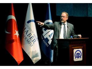 Reuters eski yayın yönetmeni tecrübelerini AA'yla paylaştı