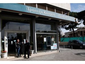Güney Kıbrıs'ta bankalar açıldı