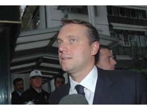 Cem Uzan'a hapis cezası