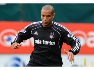 Beşiktaş Ferrari'yle anlaştı