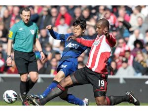 Manchester United farkı korudu