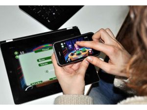 Oyun oynarken kod yazmayı öğreniyorlar