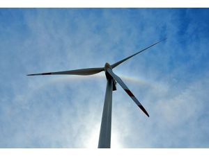 Yirmiüç rüzgar santrali geliyor