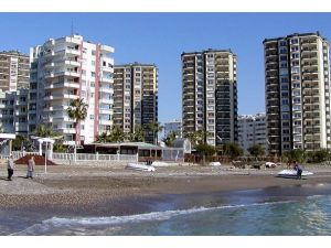 Kıyılarda ilk 50 metreye kadar yapılaşma yasak