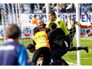 Harun Tekin'e 4 maç ceza