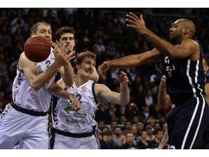 Anadolu Efes çeyrek finalde